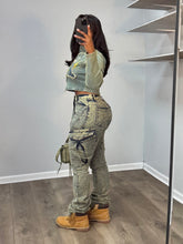 Load image into Gallery viewer, Ellish : acid wash jeans