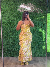 Load image into Gallery viewer, Flower Girl : dress