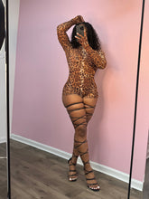 Load image into Gallery viewer, Hoochie : romper