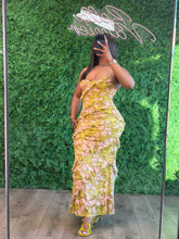 Load image into Gallery viewer, Flower Girl : dress
