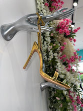 Load image into Gallery viewer, Golden Lock : Heels