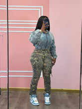 Load image into Gallery viewer, Biggie : Denim Jacket