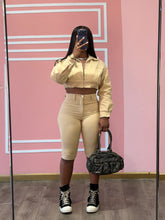 Load image into Gallery viewer, Caramel : Capri