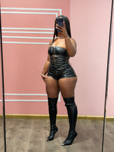Load image into Gallery viewer, Garter : leather set